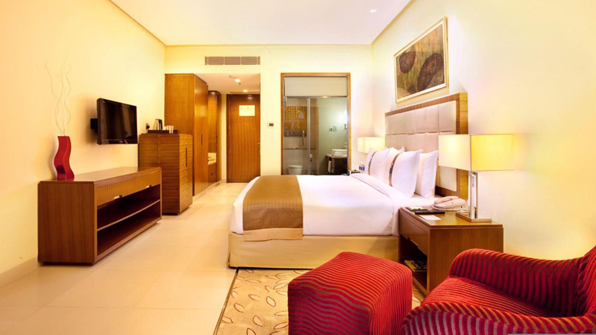 Holiday Inn Cochin, An Ihg Hotel Kochi Exterior foto